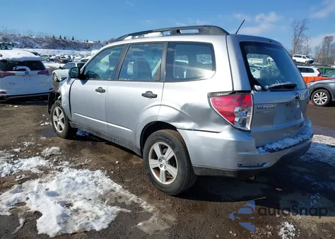 2013 Subaru Forester 2.5X из США, поврежденный, VIN JF2SHABC0DH413768